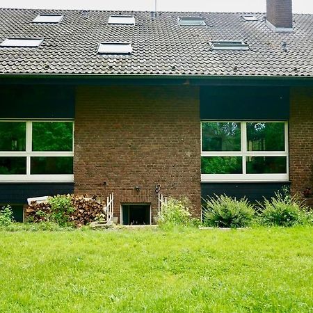 Helle Kellerwohnung Im Gruenen Mit Sauna Köln Kültér fotó
