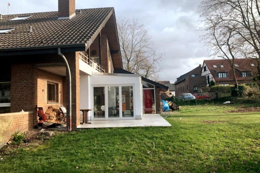 Helle Kellerwohnung Im Gruenen Mit Sauna Köln Kültér fotó